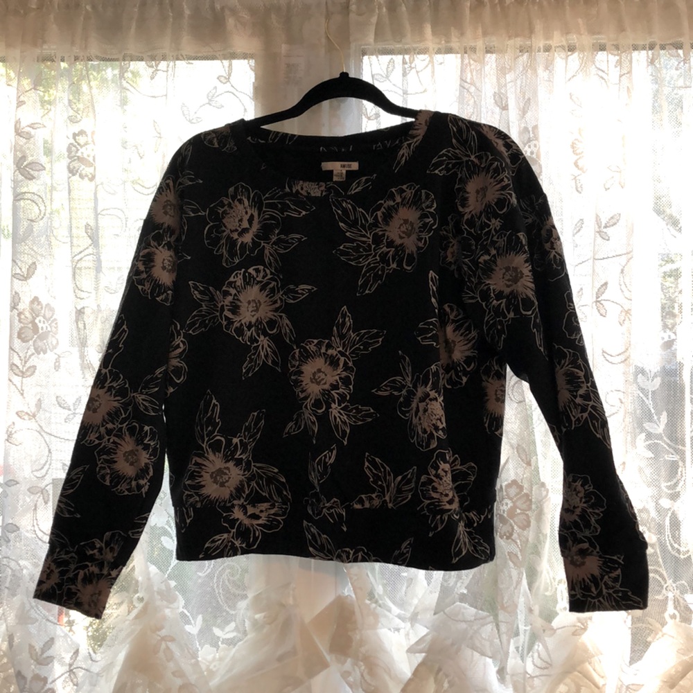 Amuse Society sweatshirt